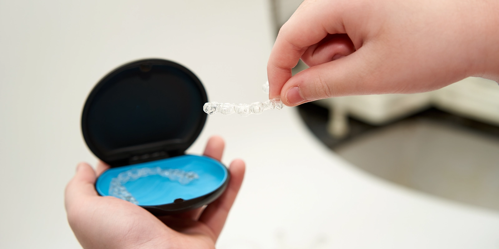 インビザラインの仕組みと、歯が動くメカニズム